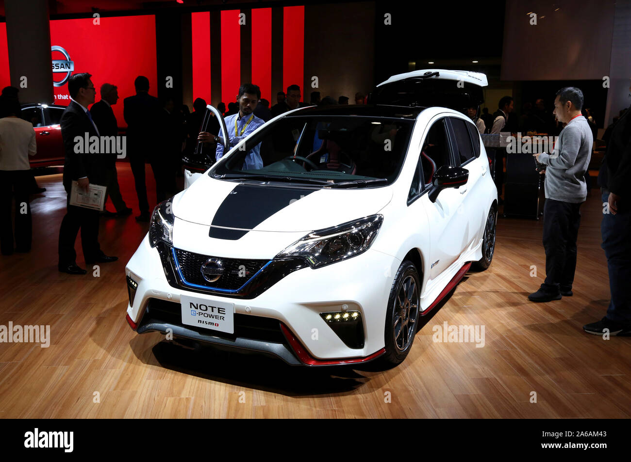 Nissan Note Stock Photos Nissan Note Stock Images Alamy