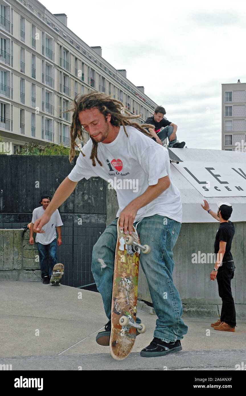 Skateboard session in the French city of Le Havre in the summer of 2005  Stock Photo - Alamy