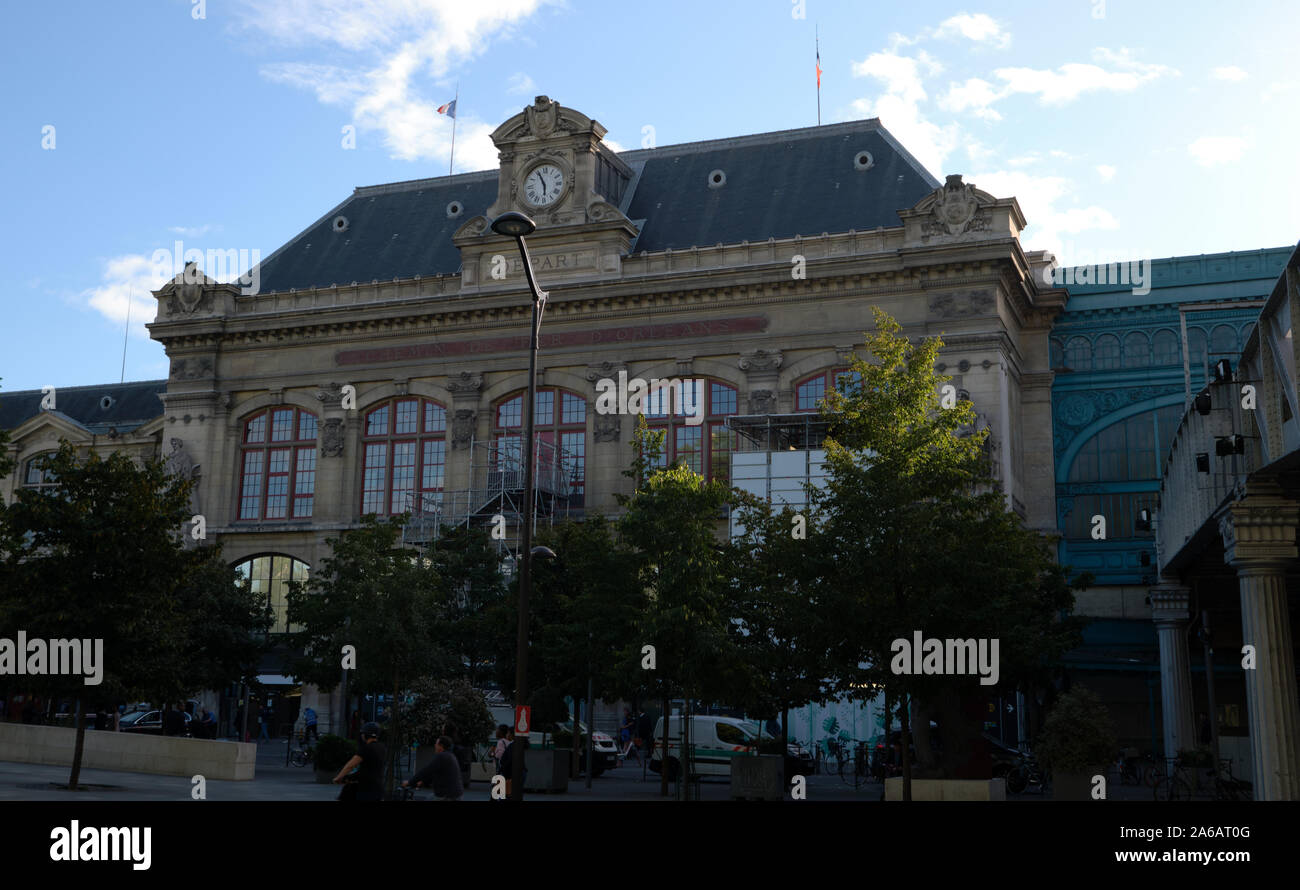 Gare d'Austerlitz and Metro Tracks to Joined Elevated Station Stock Photo Alamy