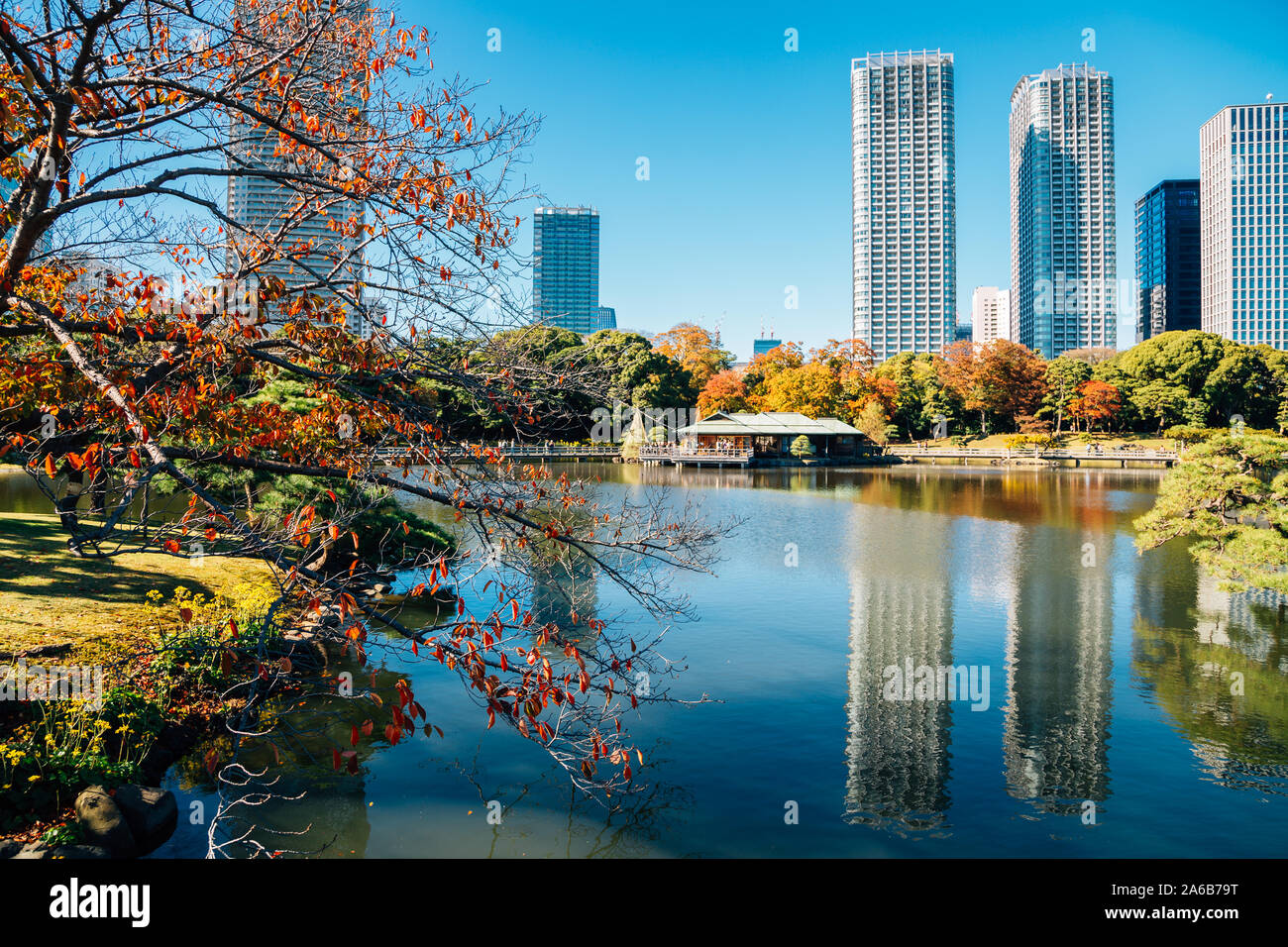 Page 3 Hama Rikyu Garden High Resolution Stock Photography And Images Alamy