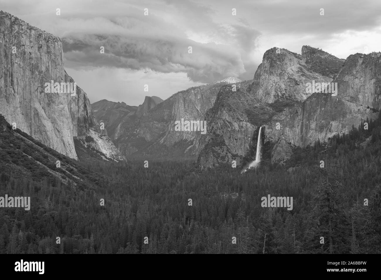 A passing thunder storm in the Yosemite Valley Stock Photo