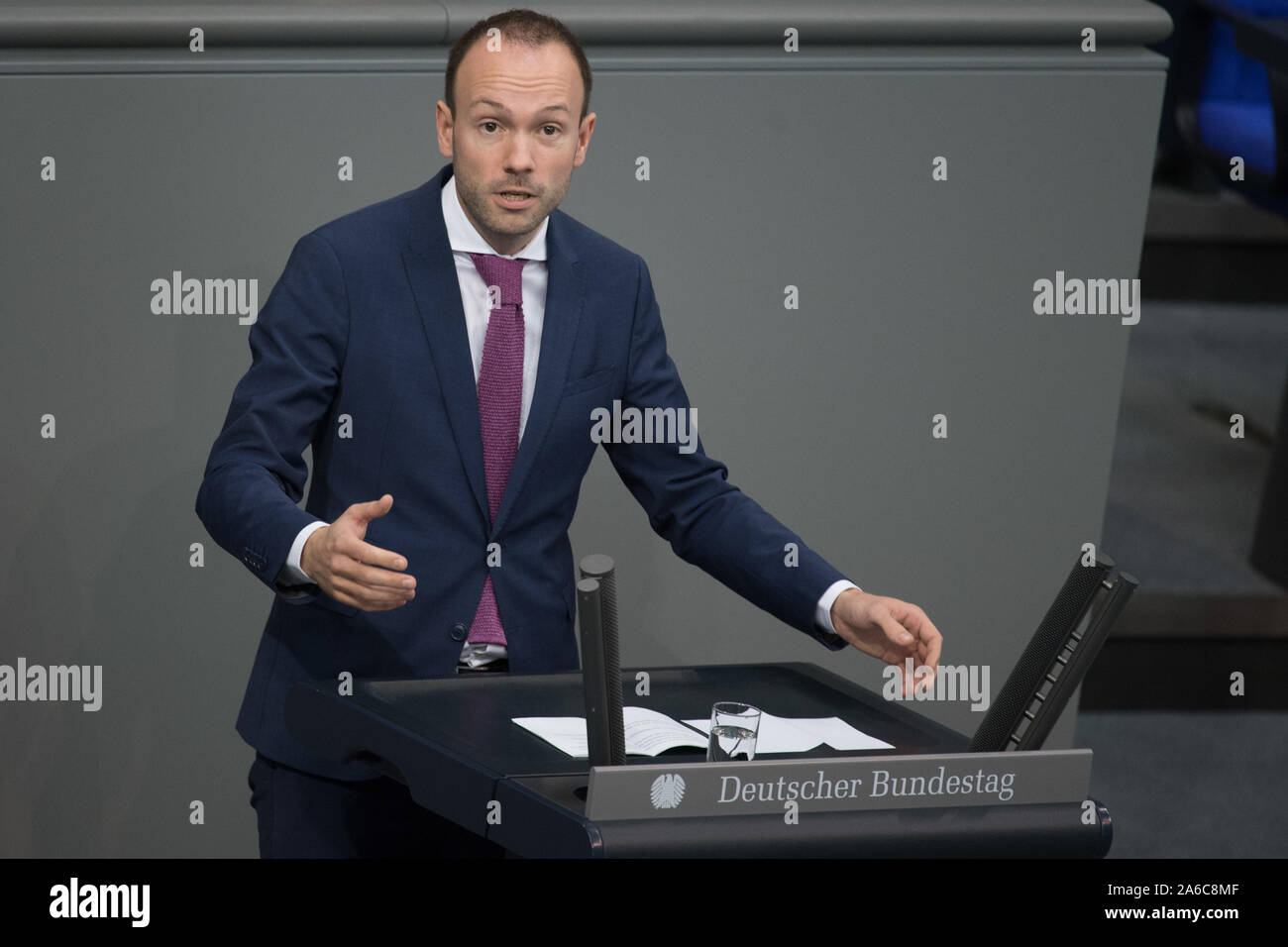Berlin, Germany. 25th Oct, 2019. Nikolas Löbel (CDU/CSU) speaks at the plenary session of the German Bundestag. The topic is the 'Media and Communication Report 2018'. Credit: Jörg Carstensen/dpa/Alamy Live News Stock Photo