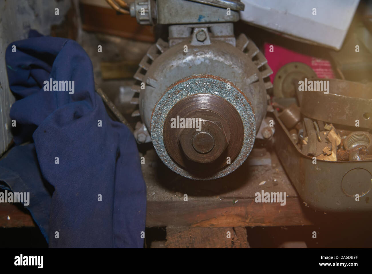 Bench Grinder Stock Photos Bench Grinder Stock Images Alamy