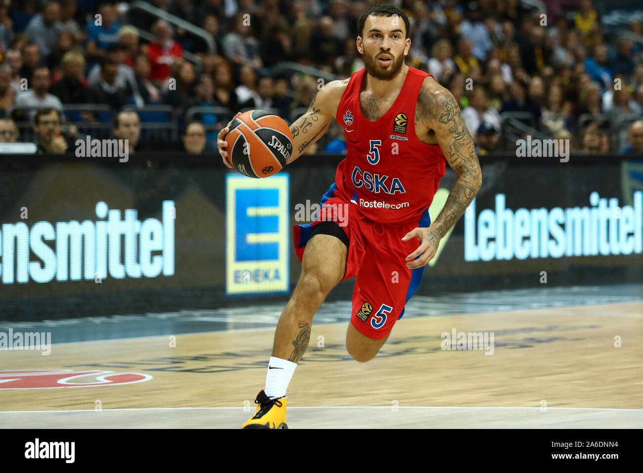 майка джеймса