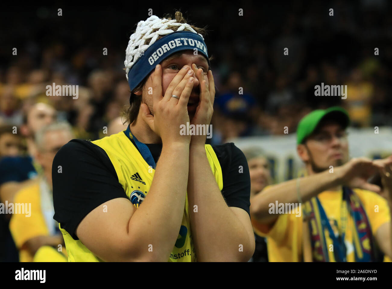 Berlino, Italy. 25th Oct, 2019. fan alba berlinoduring Alba Berlin vs CSKA  Mosca, Basketball Euroleague Championship