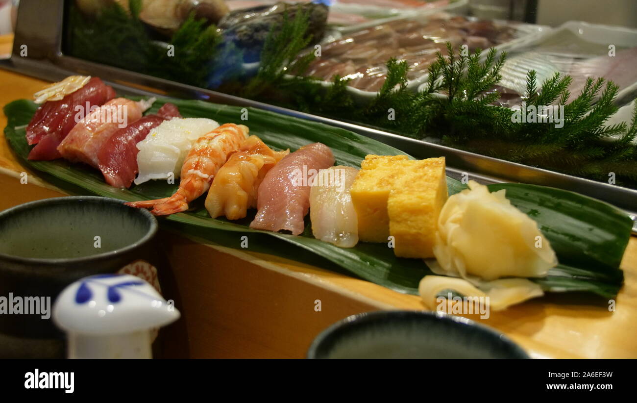 Tsukiji Fish Market Sushi Restaurant High Resolution Stock Photography and Images Alamy