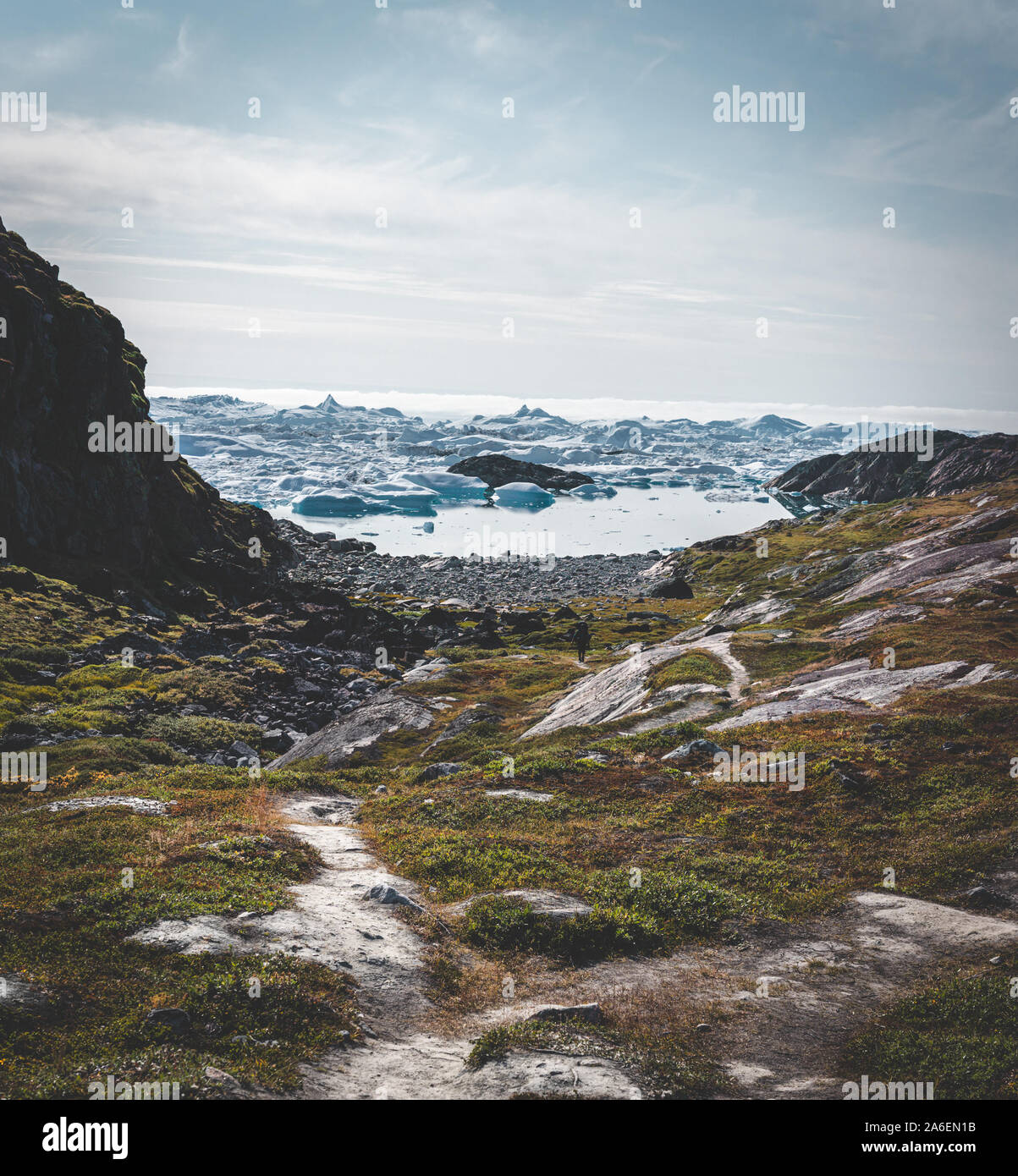 view-towards-icefjord-in-ilulissat-easy-hiking-route-to-the-famous
