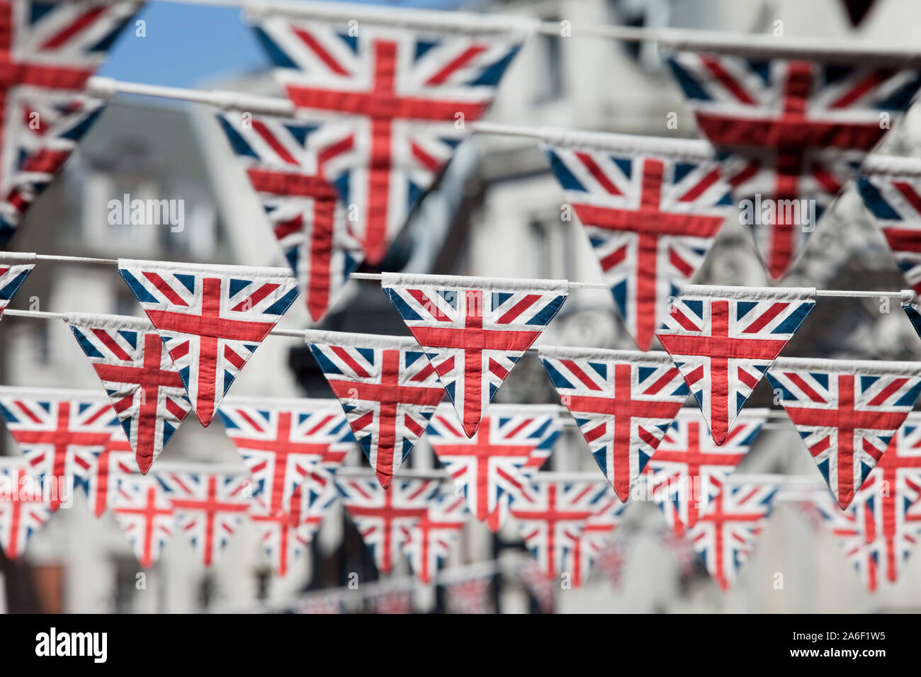 Red white and blue bunting hi-res stock photography and images - Alamy