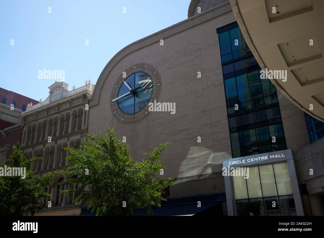 old griffith block building facade on the circle centre indianapolis