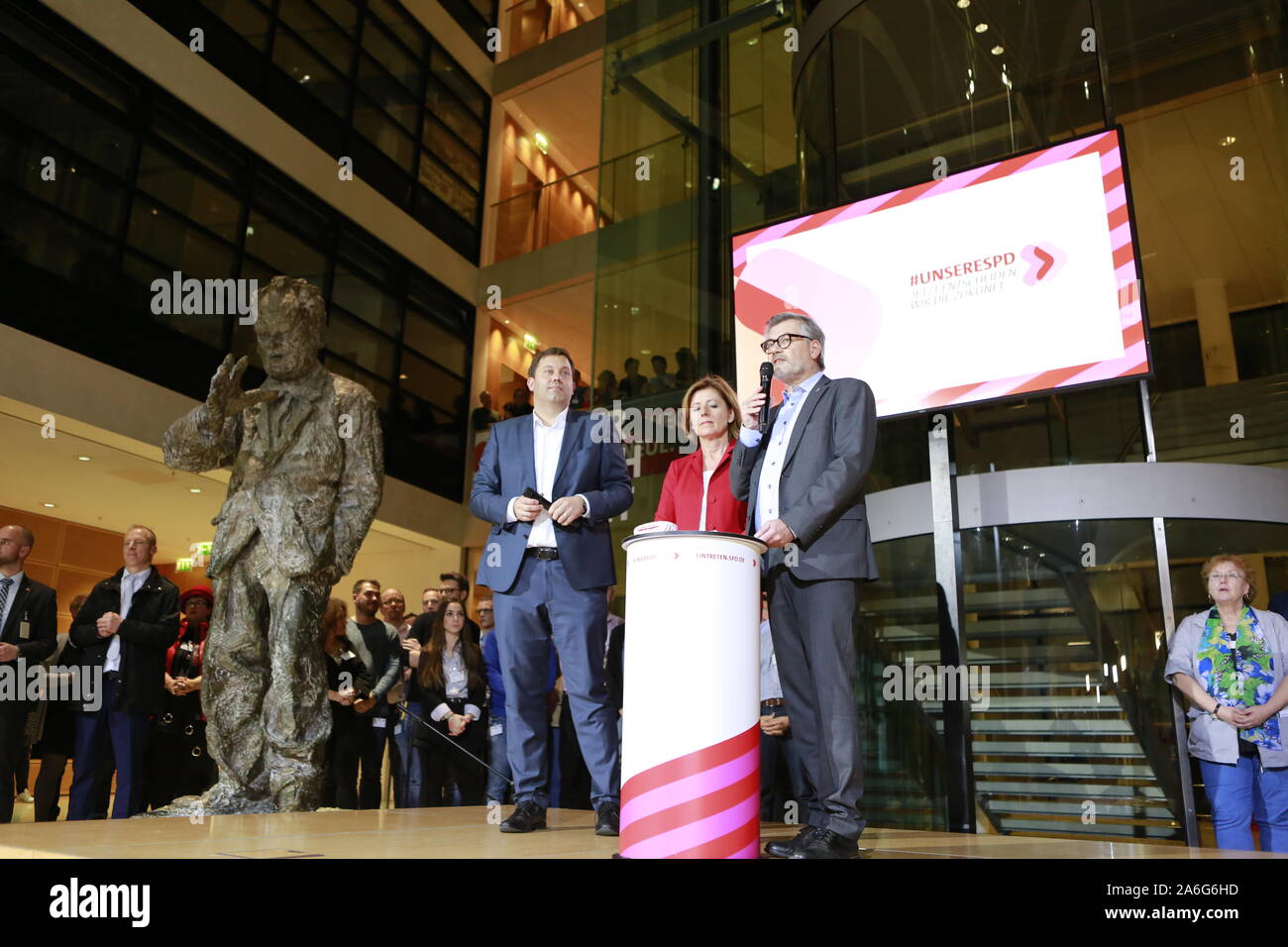 Germany, Berlin, 10/26/2019.Lars Klingbeil, Malu Dreyer and Dietmar Nietan in the SPD headquarters in Berlin. The SPD members elect Federal Finance Minister Olaf Scholz and Klara Geywitz just ahead of Norbert Walter-Borjans and Saskia Esken for the SPD presidency. The race for the SPD presidency goes into the runoff election in November: the two candidates will then be elected at the party congress. Stock Photo