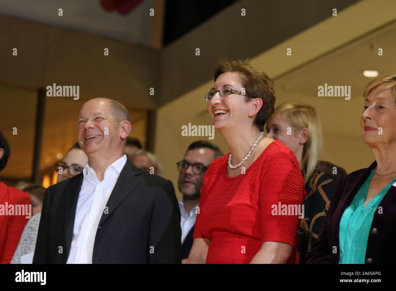 Germany, Berlin, 10/26/2019. Olaf Scholz and Klara Geywitz in the SPD headquarters in Berlin. The SPD members elect Federal Finance Minister Olaf Scholz and Klara Geywitz just ahead of Norbert Walter-Borjans and Saskia Esken for the SPD presidency. The race for the SPD presidency goes into the runoff election in November: the two candidates will then be elected at the party congress. Stock Photo
