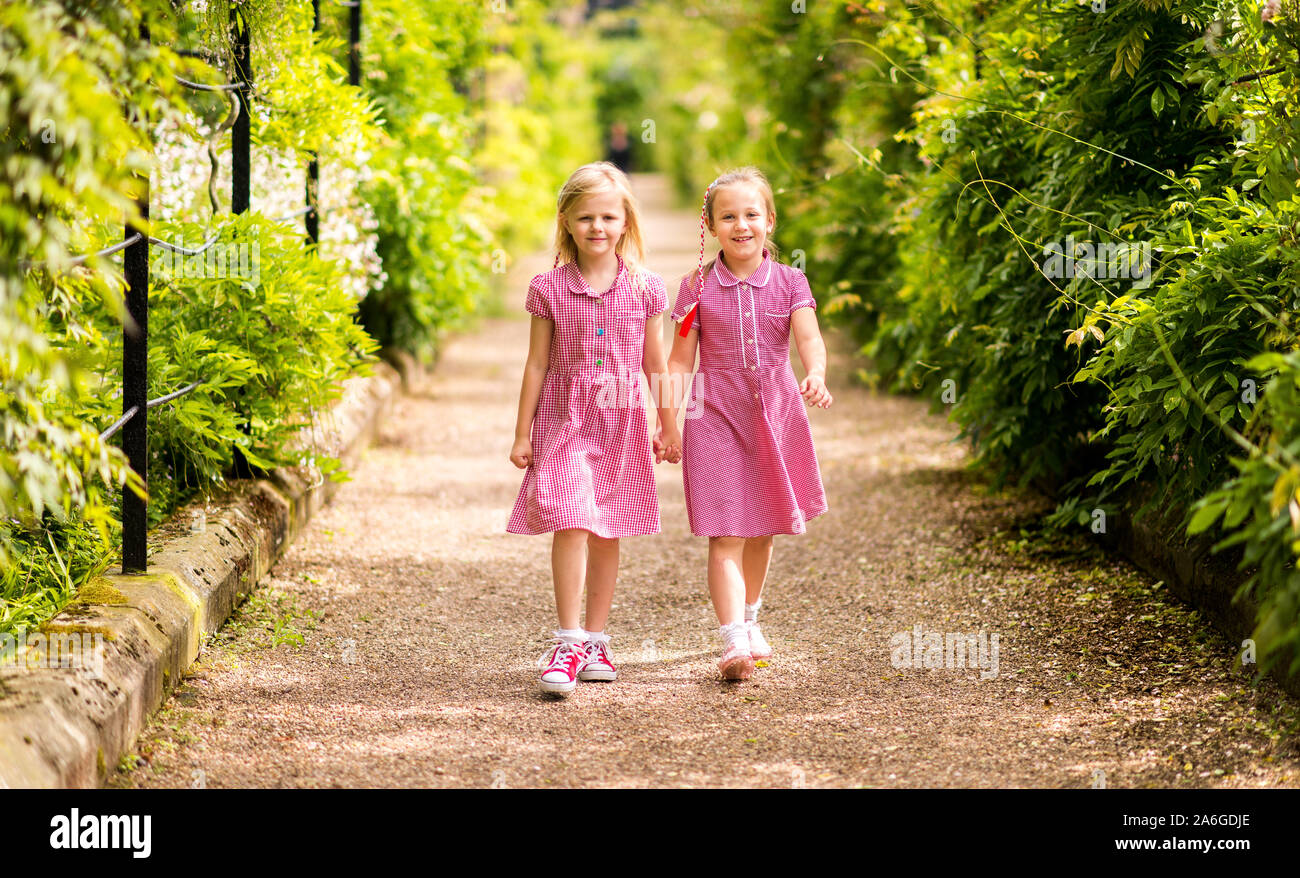 Aggregate more than 151 best school dress seven.edu.vn