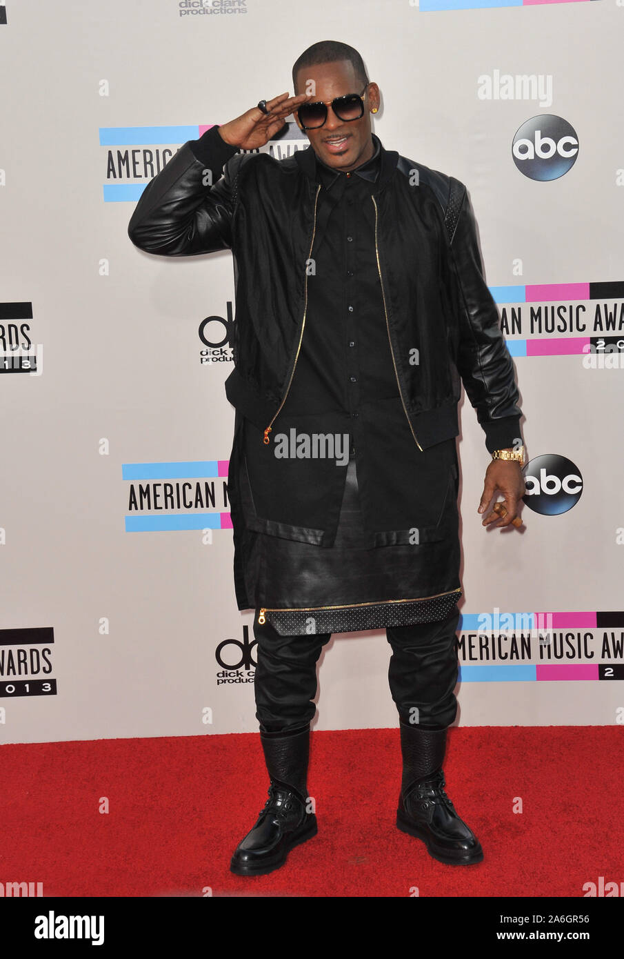 LOS ANGELES, CA - NOVEMBER 24, 2013: R. Kelly at the 2013 American ...