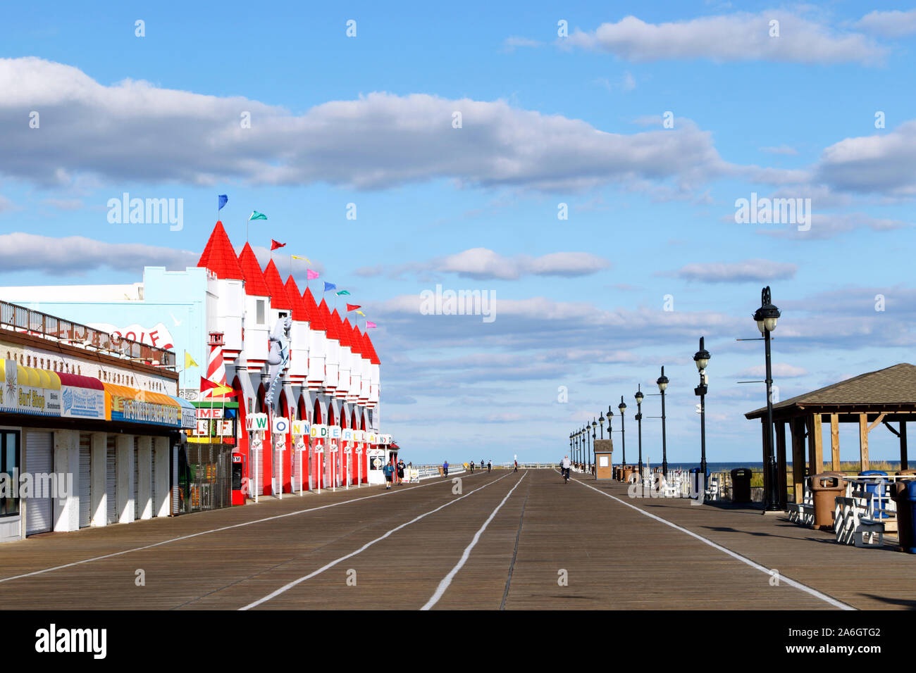 Oceanfront promenades hires stock photography and images Alamy