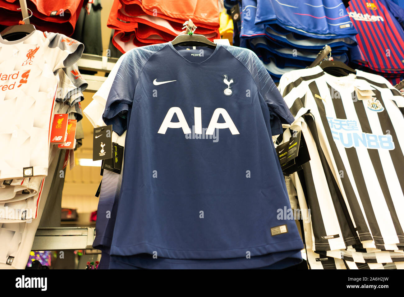 arsenal tops sports direct