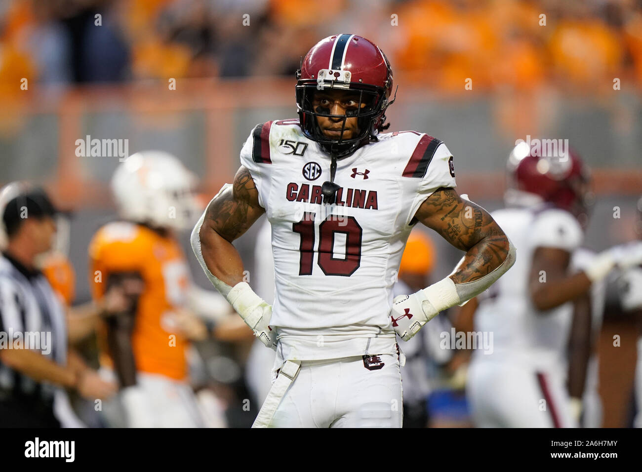 october-26-2019-rj-roderick-10-of-the-south-carolina-gamecocks-during-the-ncaa-football-game-between-the-university-of-tennessee-volunteers-and-the-university-of-south-carolina-gamecocks-in-knoxville-tn-tim-gangloffcsm-2A6H7MY.jpg