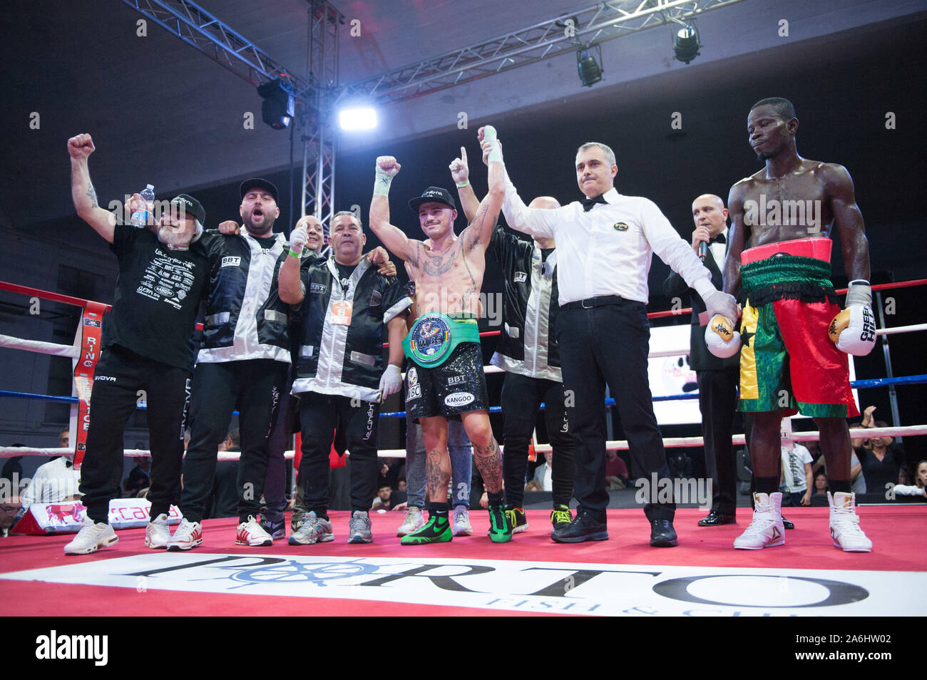 Vittoria Of Michael Magnesi Che Conserva The Titolo Internazionale Wbc 