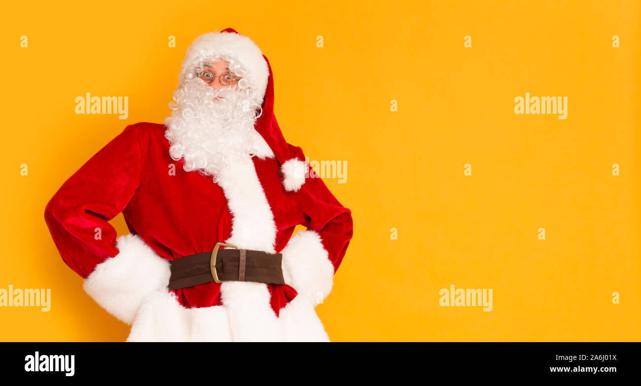 Real bearded santa claus hi-res stock photography and images - Alamy
