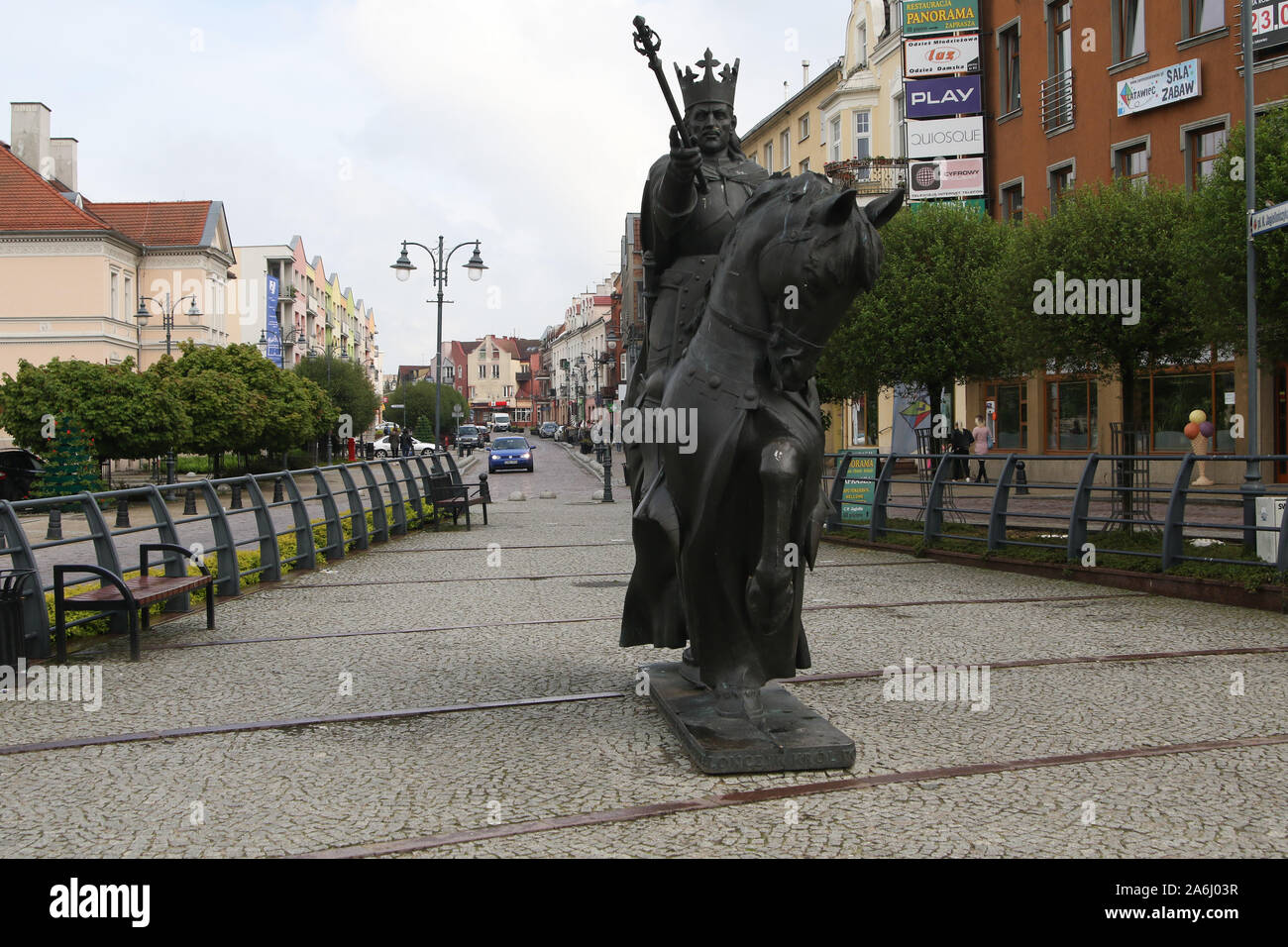 The Casimir IV Jagiellon (Kazimierz Jagiellonczyk) monument is seen in the centre city of Malbork, Poland, on 18 May 2019  © Michal Fludra / Alamy Live News Stock Photo