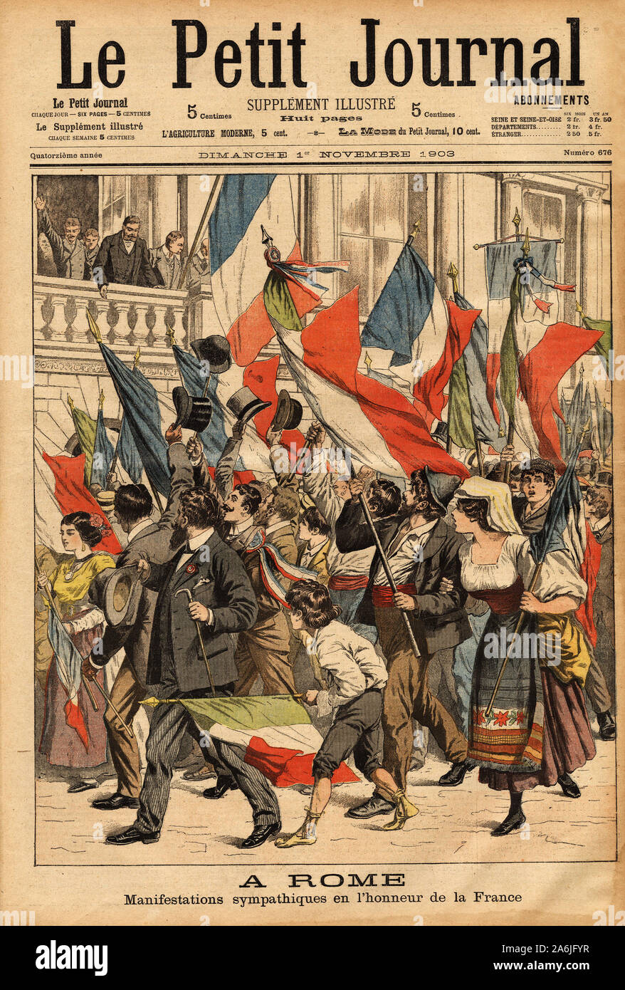 Manifestation de sympathie populaire, a Rome, devant l'ambassade de France, qui recoit le roi d'Italie Victor Emmanuel III (Victor-Emmanuel) (Vittorio Stock Photo