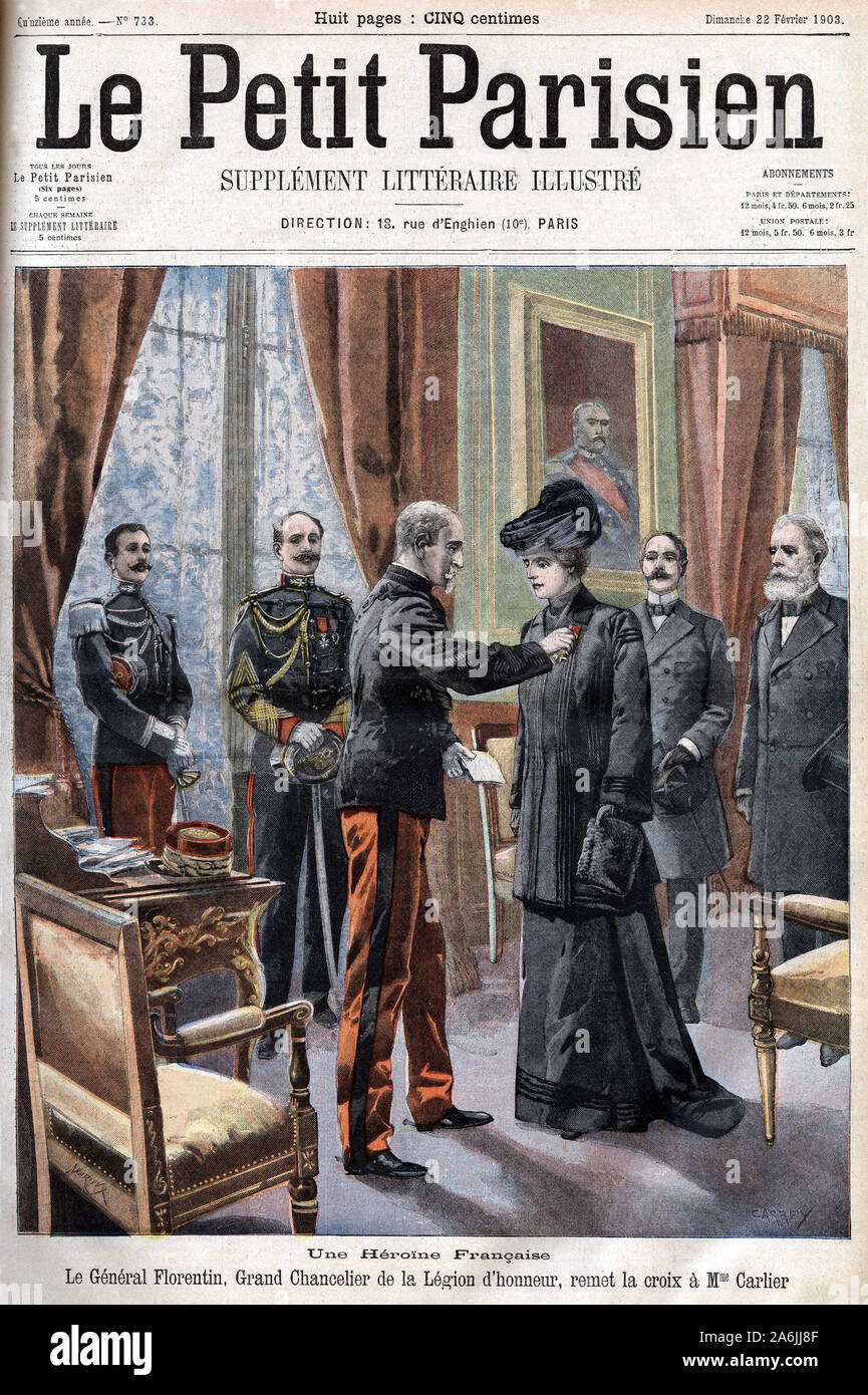 Le General de Division Auguste Florentin, Grand Chancelier de La Legion d'Honneur remet la croix a madame Carlier pour son heroisme. Gravure in 'Le Pe Stock Photo
