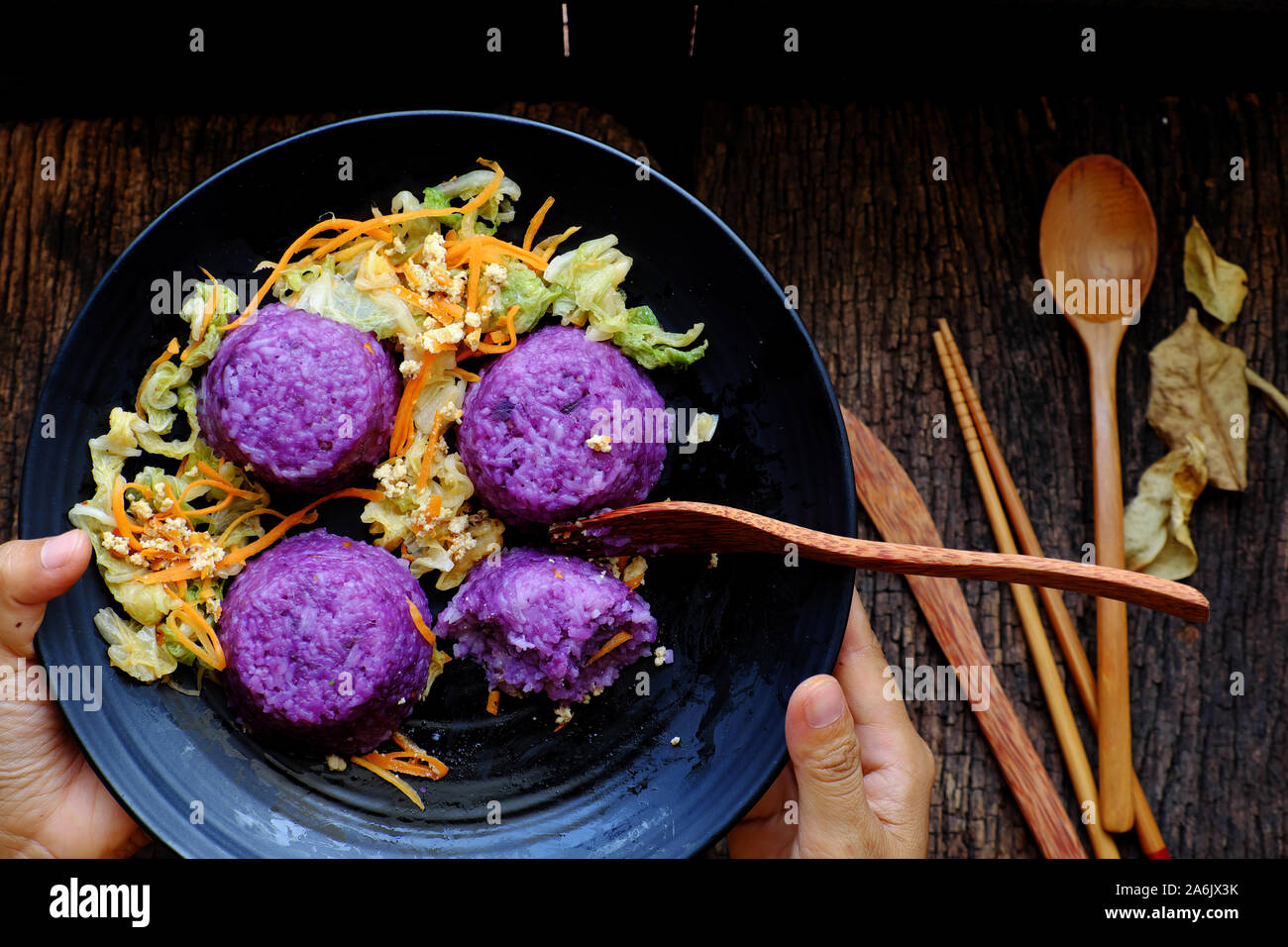 Violet rice hi-res stock photography and images - Alamy