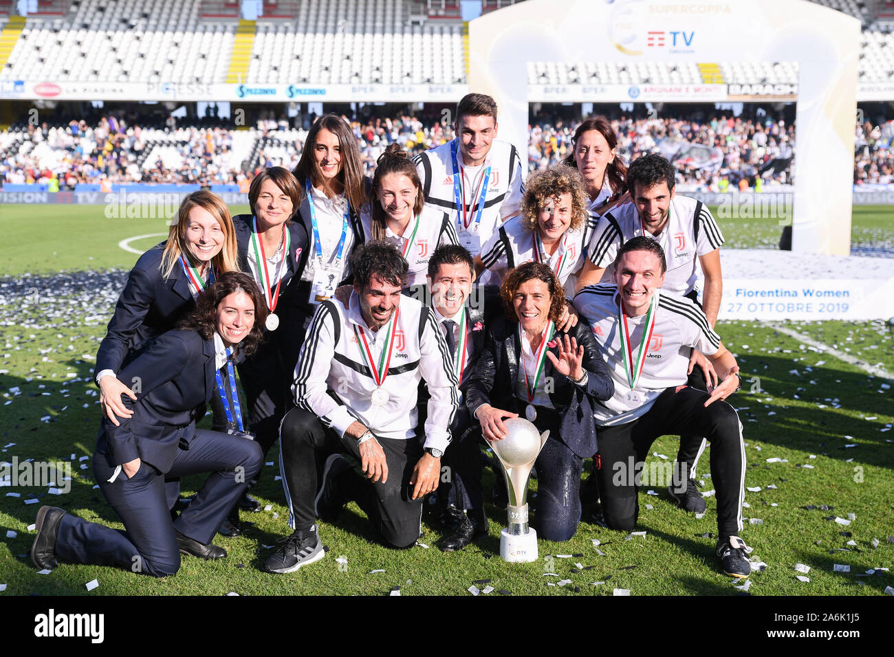 Lo Staff Of Juventus With La Supercoppa High Resolution Stock Photography  and Images - Alamy