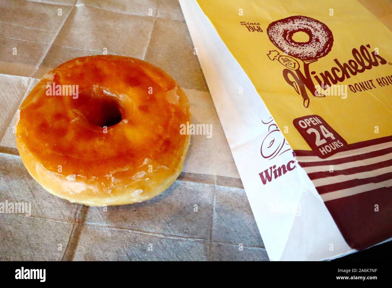Winchell's Donut House, International Doughnut Company, Home of the