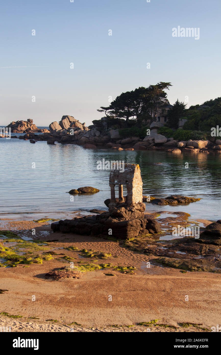 Village of Plouhmanac’h, France. Picturesque view of the Saint Guirec oratory on Ploumanac'h’s Plage Saint-Guirec. Stock Photo