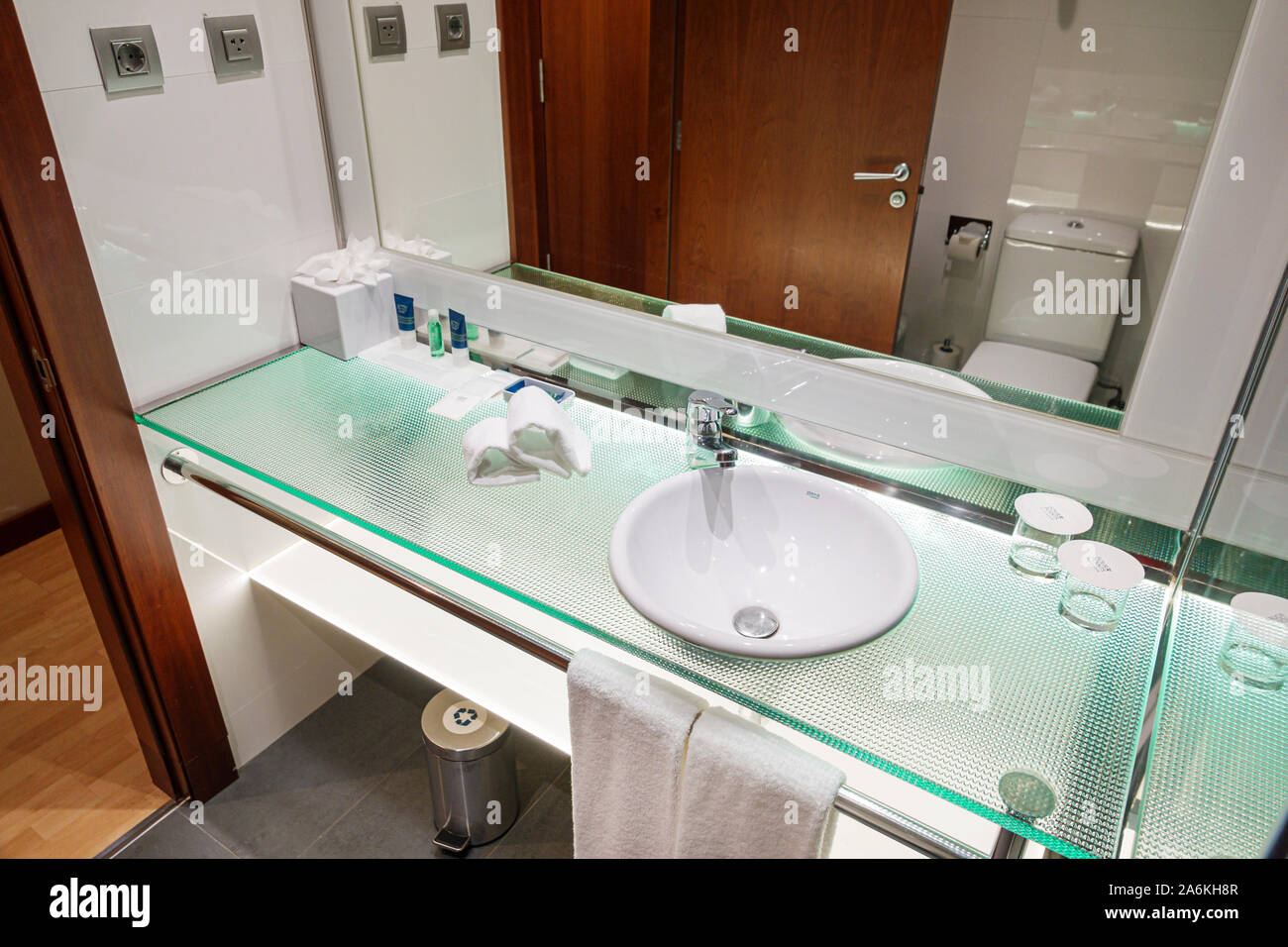 Barcelona Spain,Catalonia El Poblenou,Avinguda Diagonal,Four Points by Sheraton,hotel,inside,guest room bathroom,contemporary,glass vanity,mirror,ES19 Stock Photo