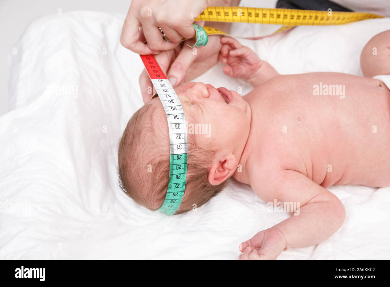 Head Circumference High Resolution Stock Photography And Images Alamy