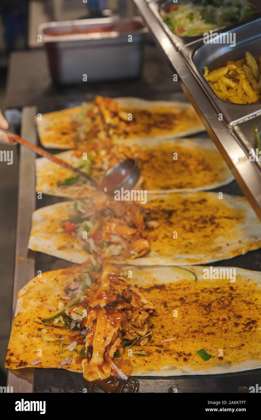 Doner Spit High Resolution Stock Photography And Images Alamy Doner Spit High Resolution Stock Photography And Images Alamy