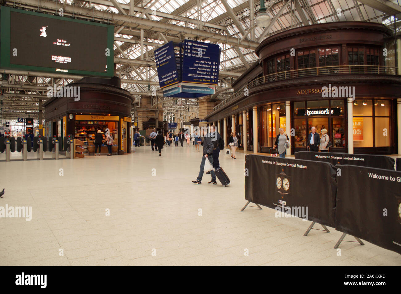 Concourse at Glasgow Central Train Station, Glasgow, Scotland Stock Photo