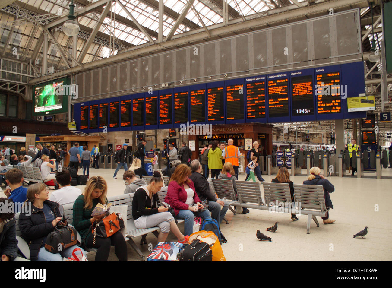 Departure Area and Concourse at Glasgow Central Train Station, Glasgow, Scotland Stock Photo