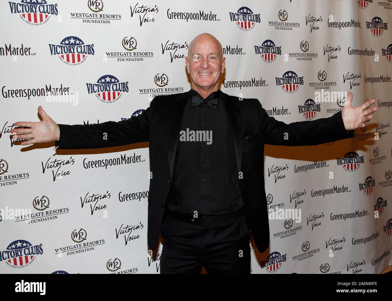 Steven Cederquist at arrivals for Victoria Siegel Foundation and
