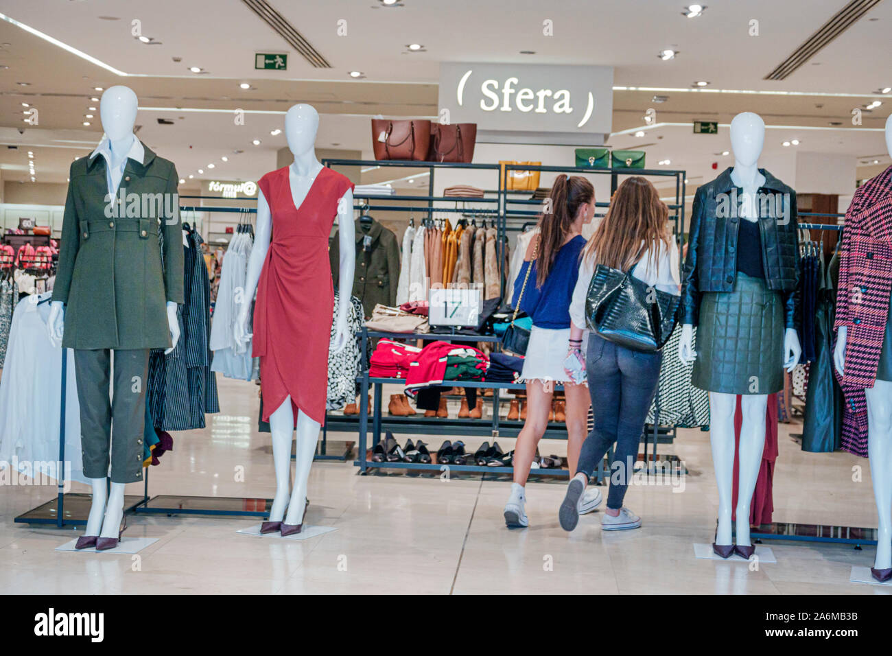 Sfera store hi-res stock photography and images - Alamy