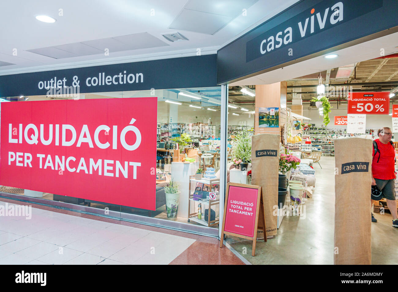 Barcelona Spain,Catalonia Cornella de Llobregat,Llobregat Shopping Center,inside,Casa Viva,store,furniture,housewares,entrance,going out of business l Stock Photo