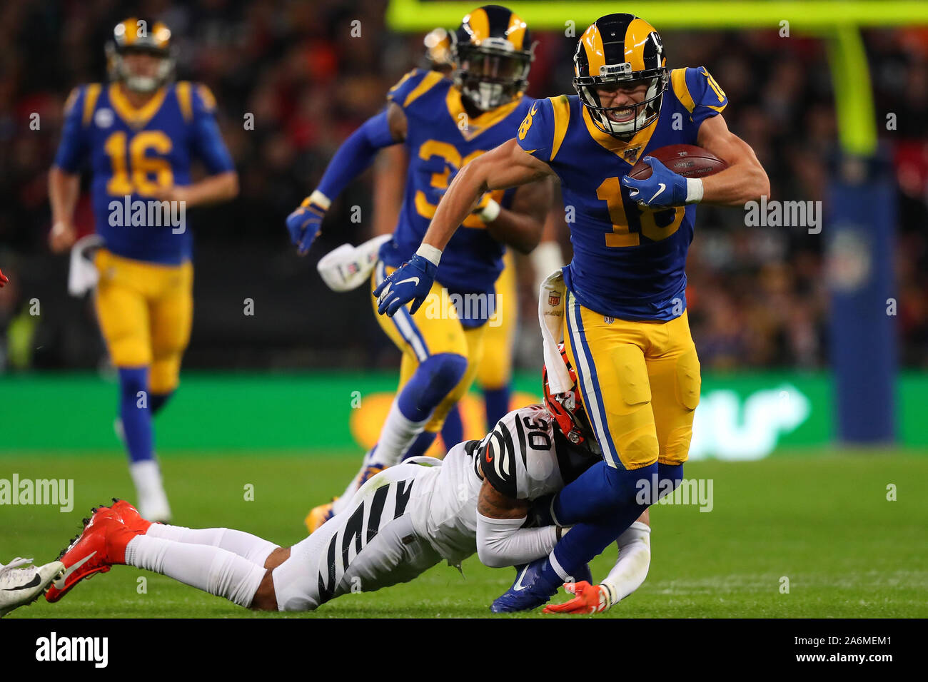 Wembley Stadium, London, UK. 27th Oct, 2019. National Football League, Los  Angeles Rams versus Cincinnati Bengals; JoJo Natson of Los Angeles Rams  charging past Jessie Bates III of Cincinnati Bengals for long