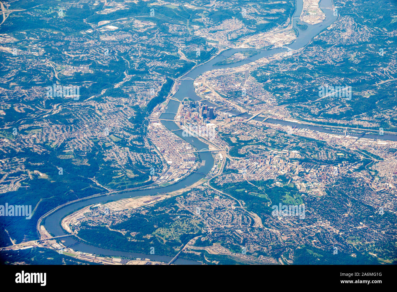 Pennsylvania,Pittsburgh,airliner window seat aerial view,confluence,Allegheny River,Ohio River,Monongahela River,urban area,bridges,PA190905001 Stock Photo