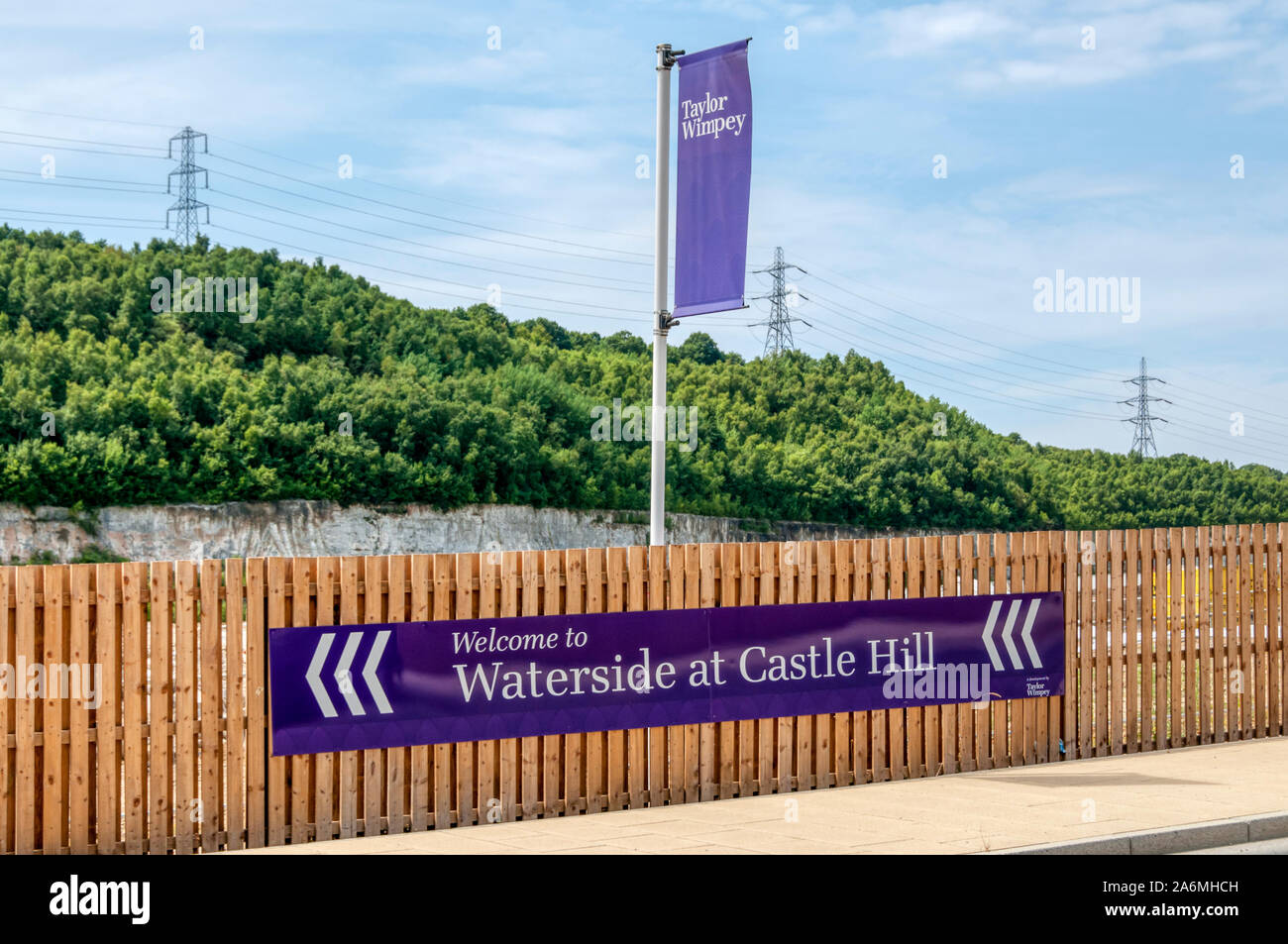Sign for Taylor Wimpey Waterside at Castle Hill housing development in Ebbsfleet Garden City, Kent. Stock Photo