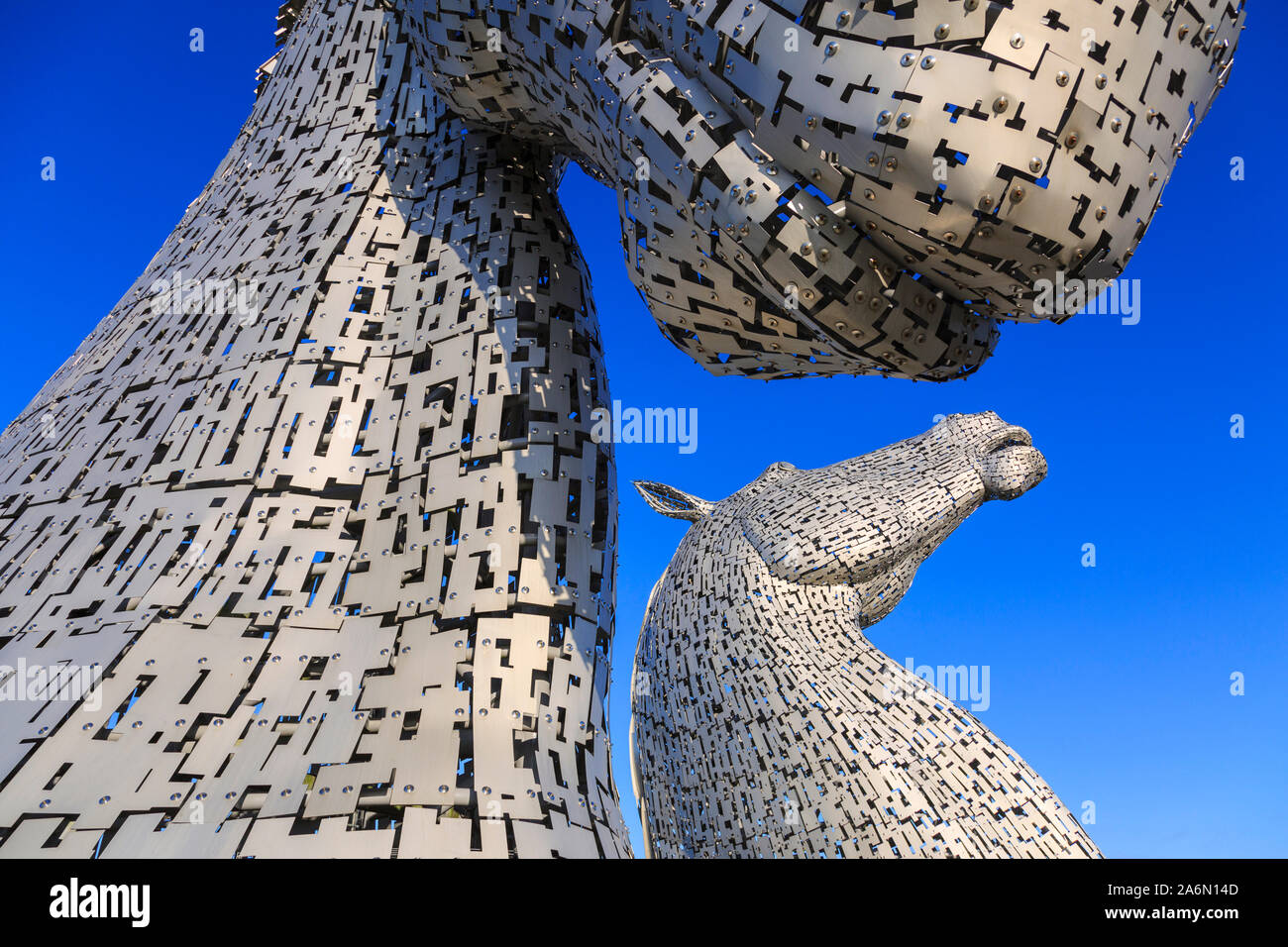 Horse head sculptures hires stock photography and images Alamy