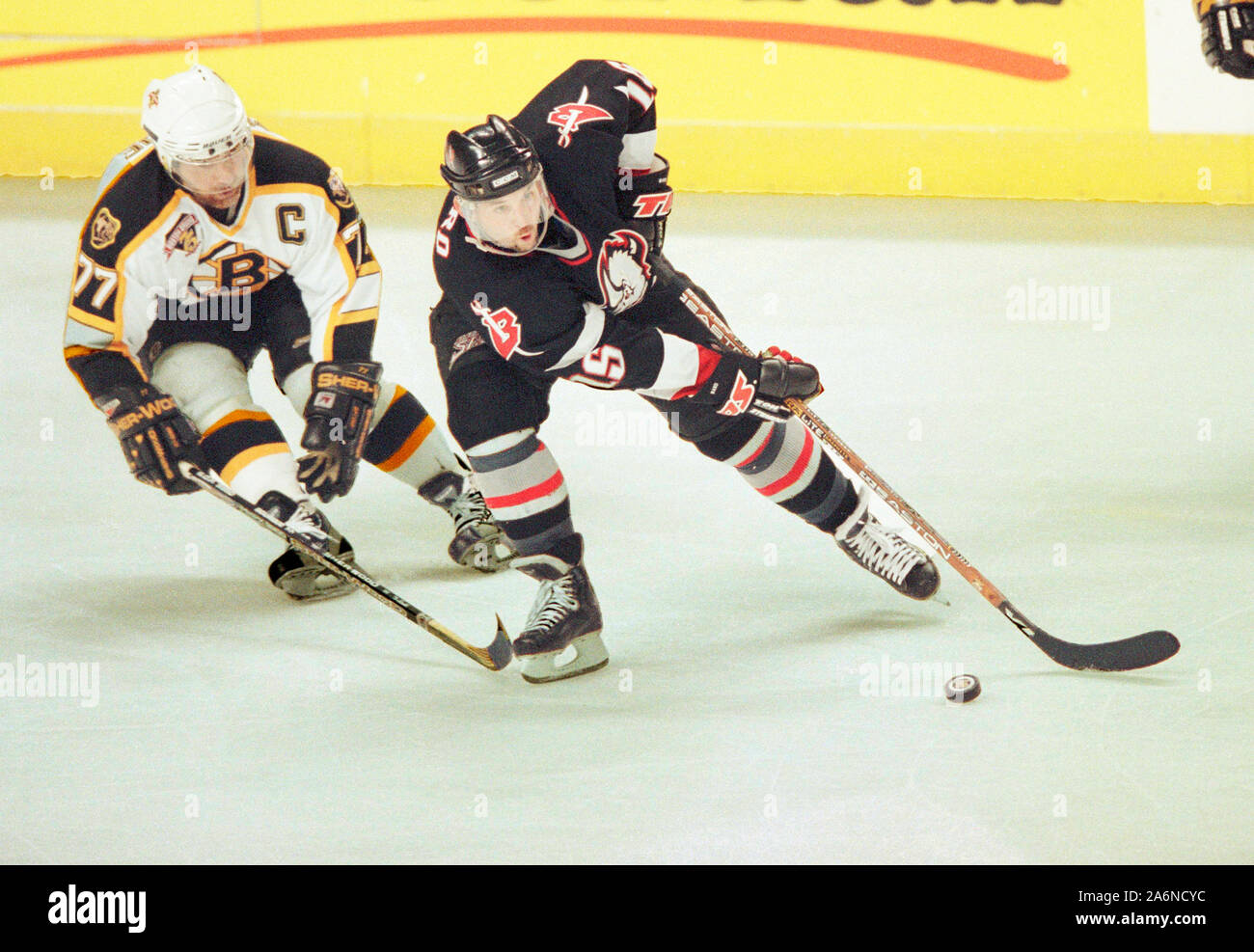 Ray bourque hi-res stock photography and images - Alamy