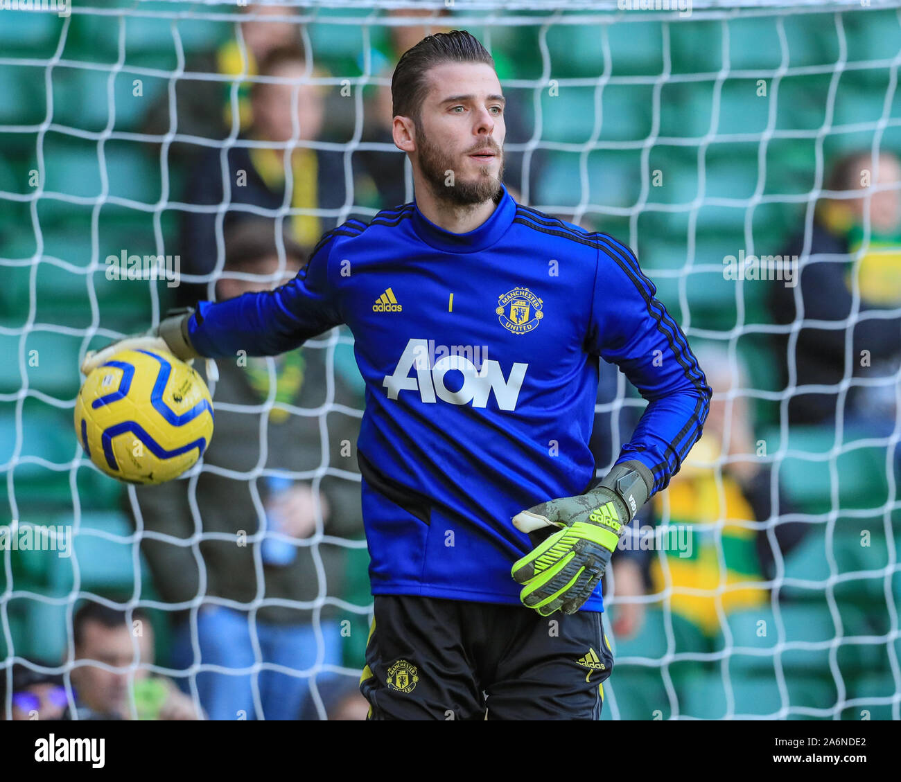 27th October 2019, Carrow Road, Norwich, England; Premier League, Norwich City v Manchester United : David de Gea (1) of Manchester United warming up  Credit: Mark Cosgrove/News Images Stock Photo