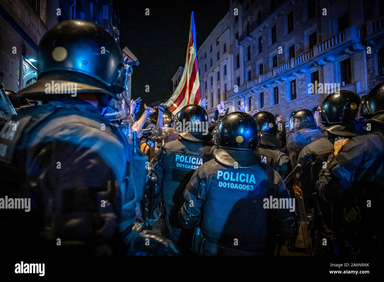 Independence Riots Catalonia independence riot hi-res stock photography and images - Alamy