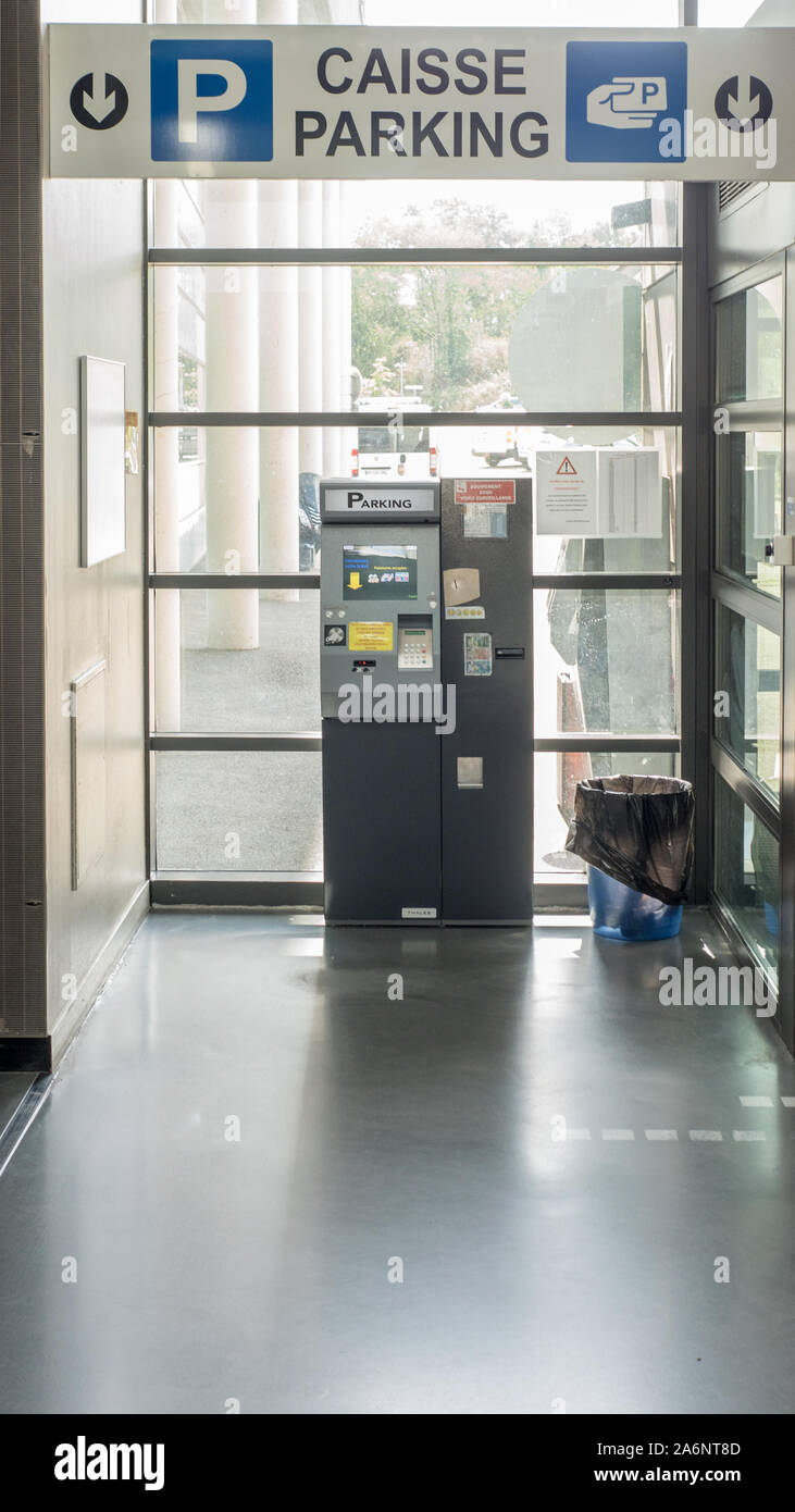 Parking automated cashier in french Hospital, Le mans, France 15819