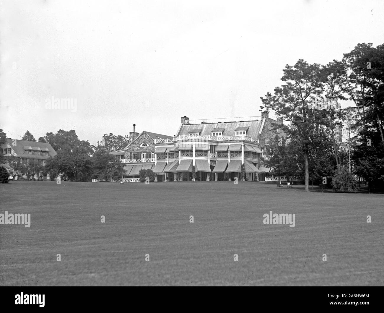 Chevy chase country club chevy chase maryland hires stock photography and images Alamy