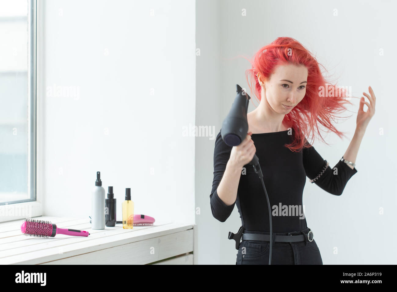 Hairdresser Beauty Salon And People Concept Young Woman Hair