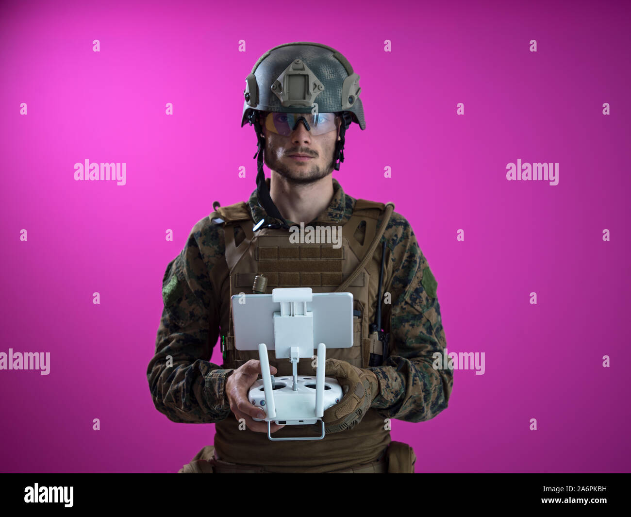 modern warfare soldier as drone control technician Stock Photo