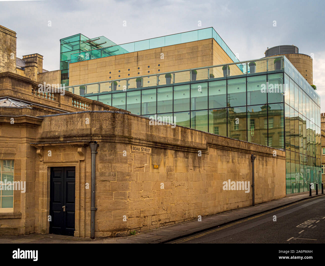 Thermae Bath Spa, a combination of a historic spa and a contemporary