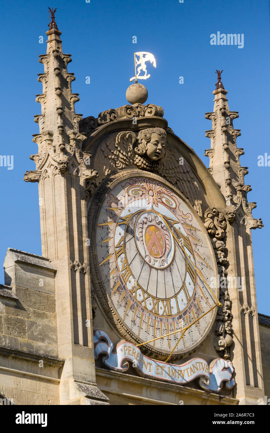 The sundial designed by Sir Christopher Wren on the Codrington Library in the North Quadrangle of All Souls College, Oxford Stock Photo